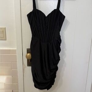 h:ours Black Asymmetrical Ruched Mini Dress